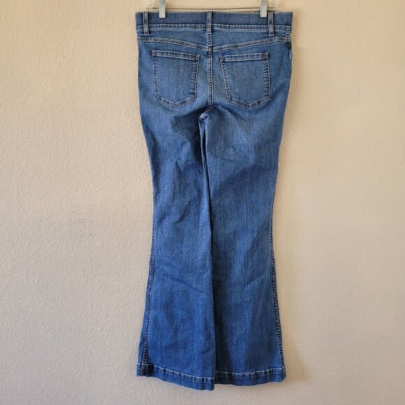 Spanx Flare Leg Pull-On Jeans Size L High Rise Light Blue Stretchy Slimming Euc - Picture 10 of 10